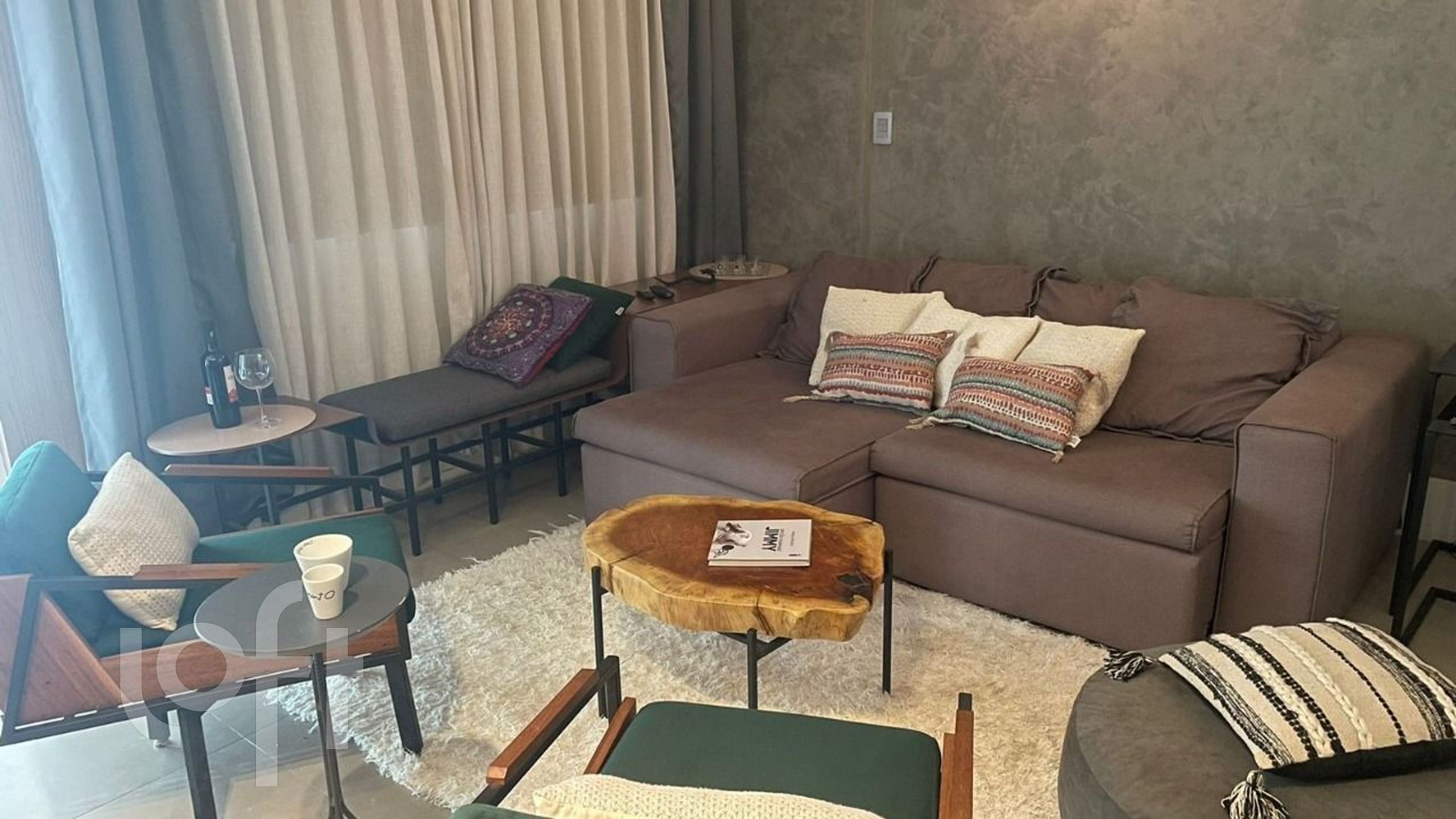 Apartamento à venda com 2 quartos, 77m² - Foto 4