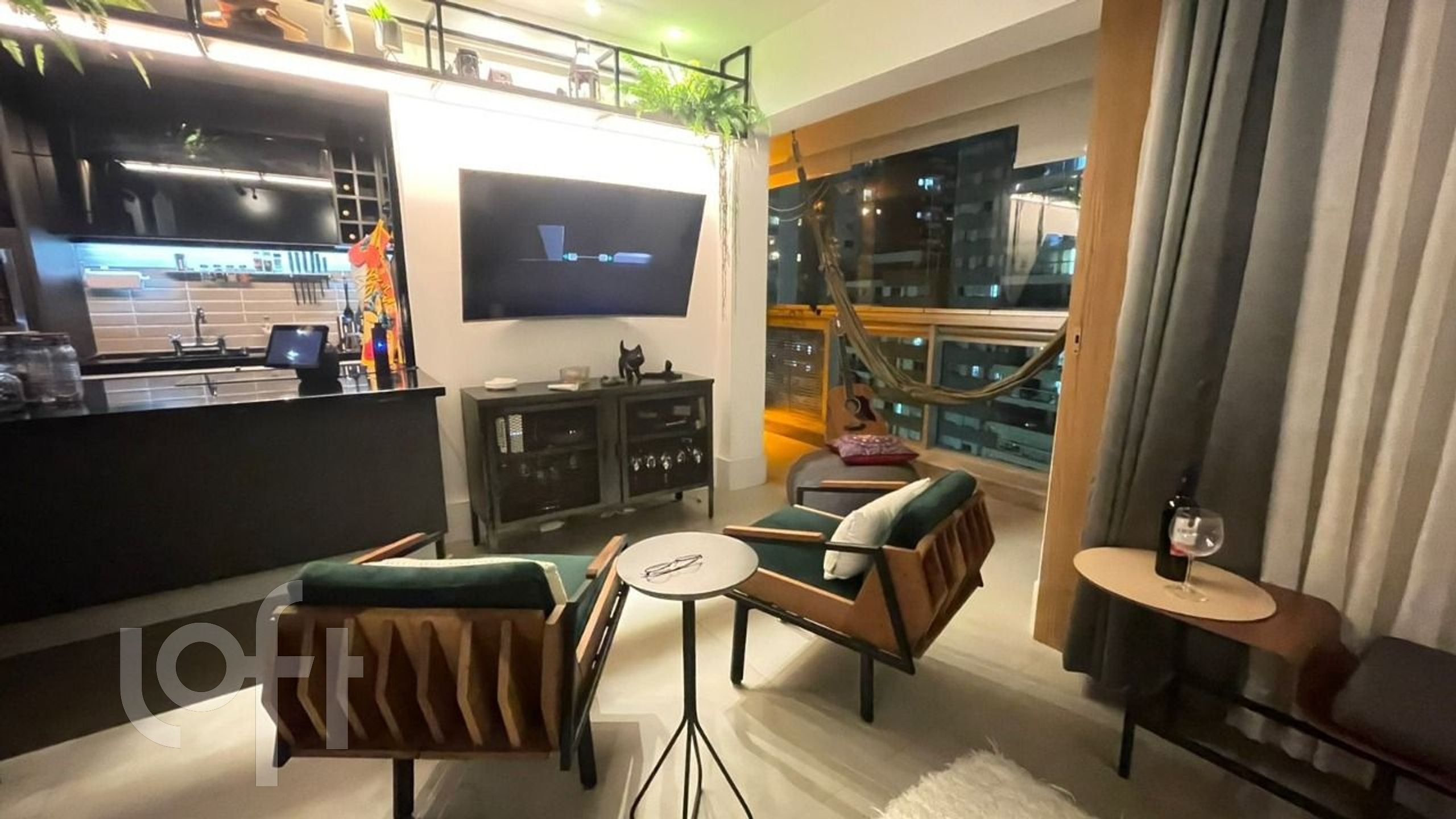 Apartamento à venda com 2 quartos, 77m² - Foto 2