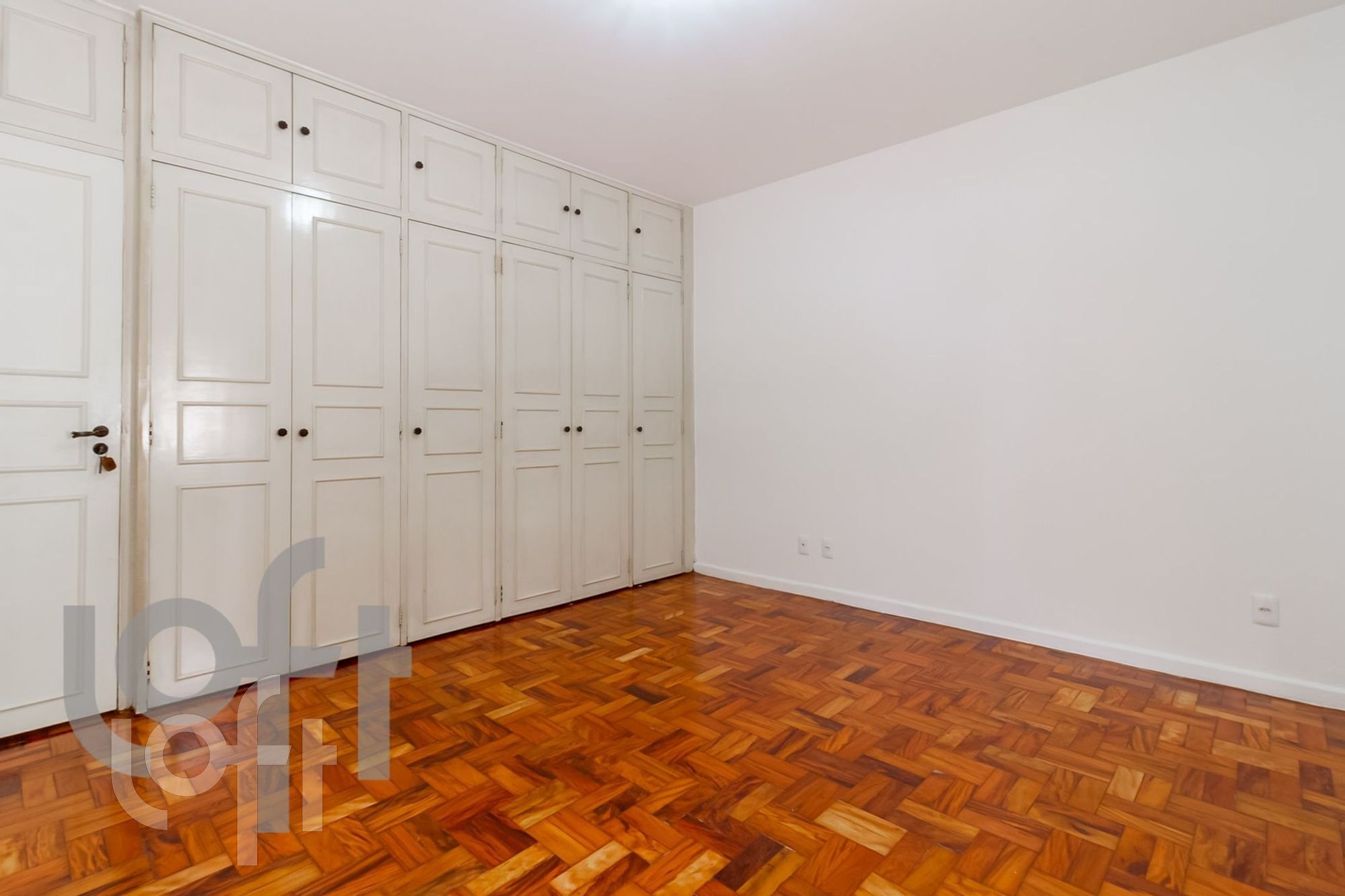 Apartamento à venda com 3 quartos, 230m² - Foto 7