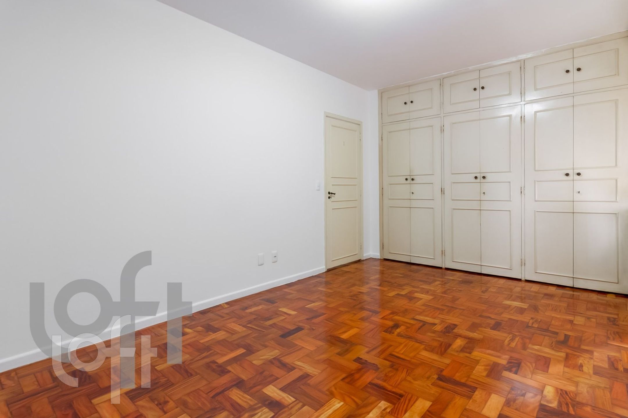 Apartamento à venda com 3 quartos, 230m² - Foto 10