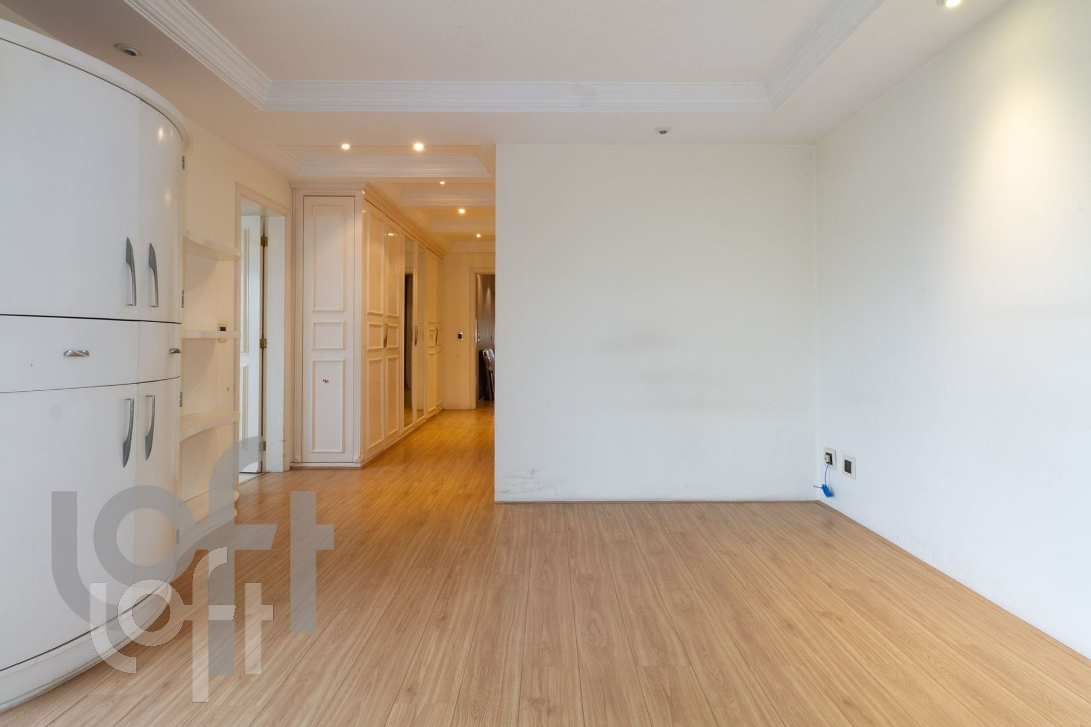 Apartamento à venda com 4 quartos, 320m² - Foto 18