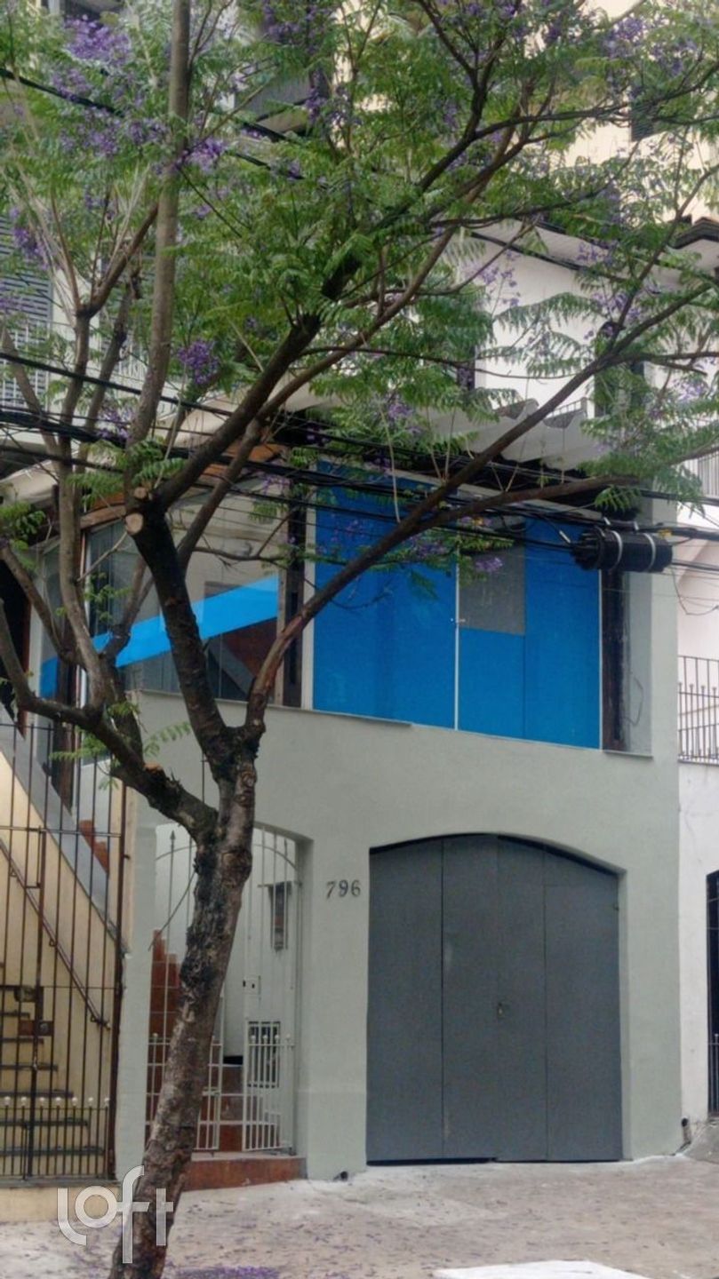 Casa à venda com 6 quartos, 260m² - Foto 2