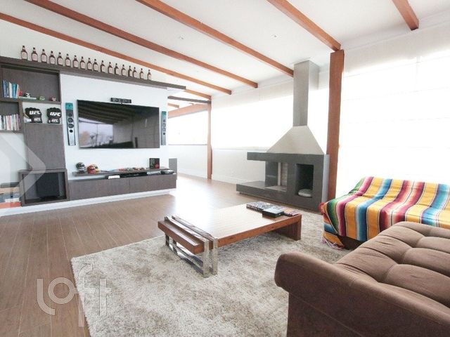 Apartamento com 262m², 3 dormitórios, 1 suíte, 2 vagas, Menino Deus em Porto Alegre