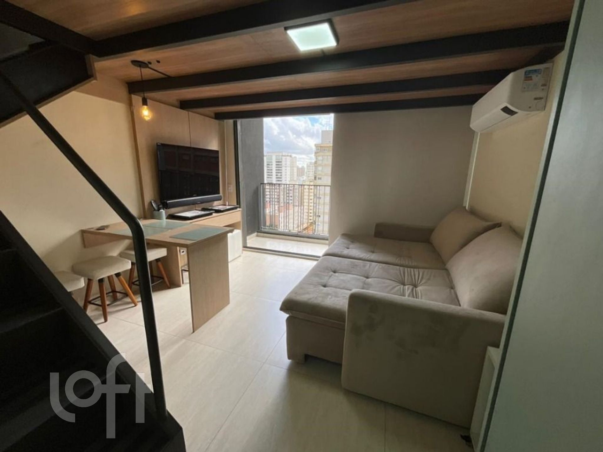 Apartamento à venda com 1 quarto, 53m² - Foto 1