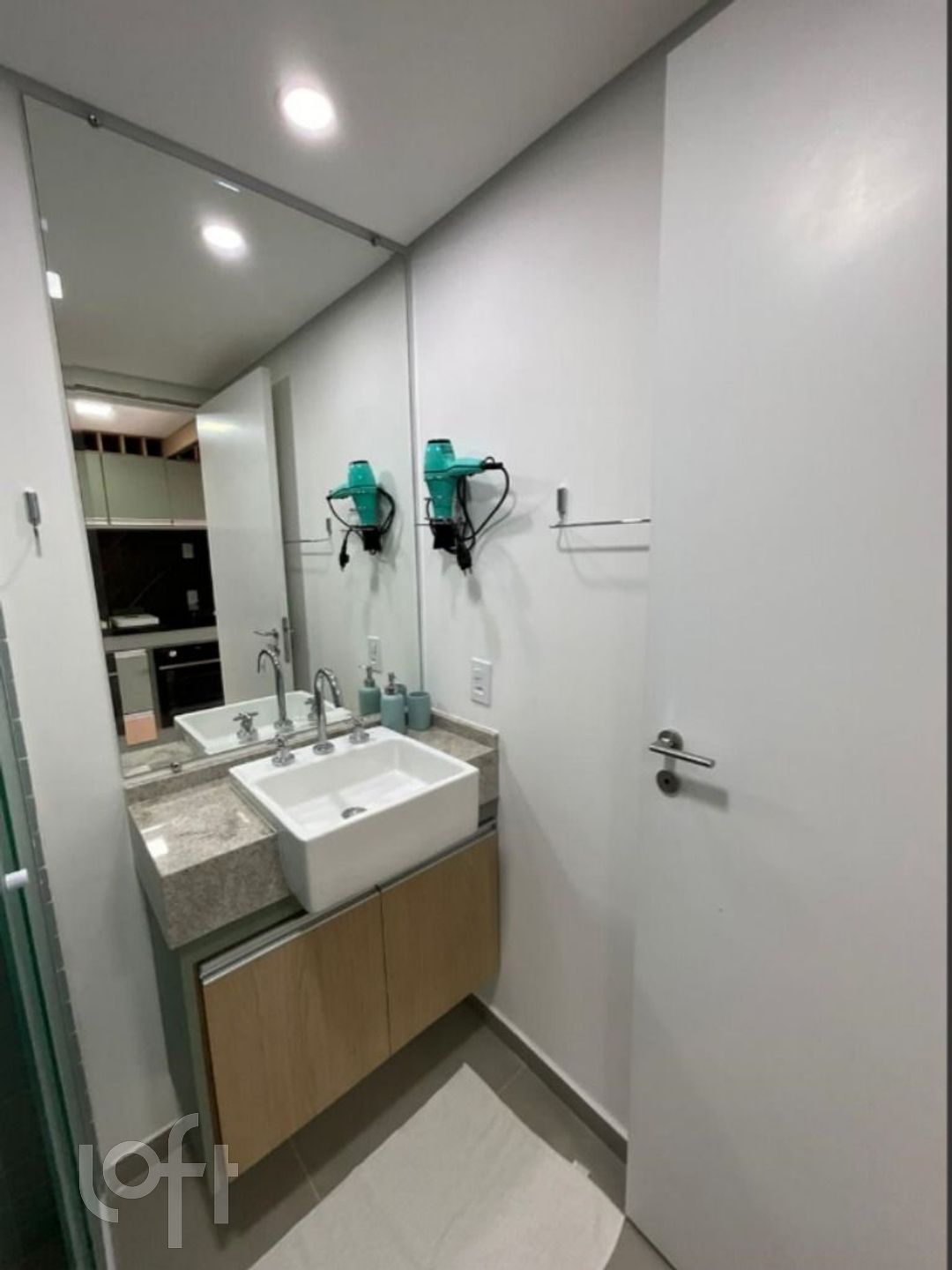 Apartamento à venda com 1 quarto, 53m² - Foto 17