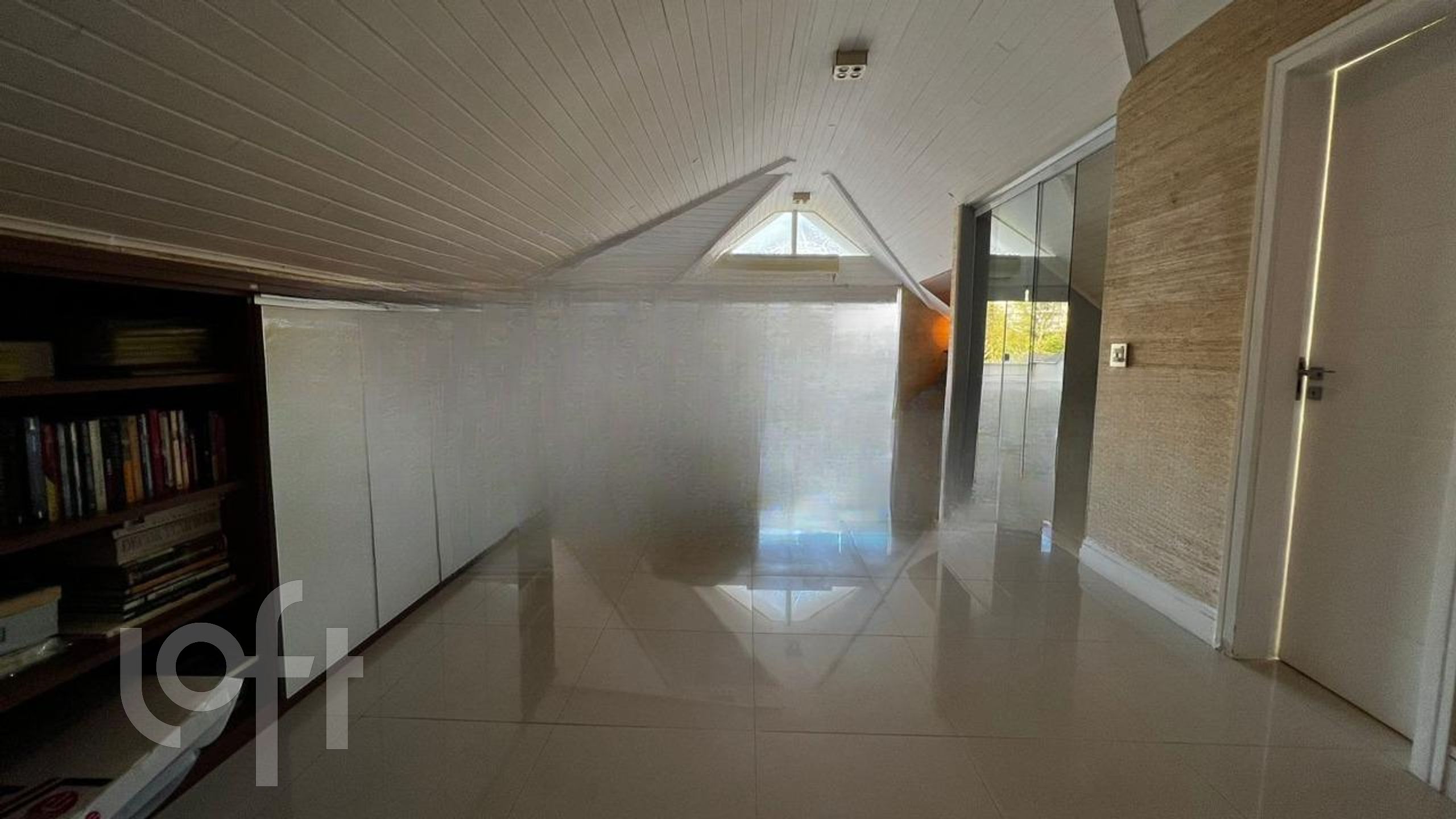 Casa à venda com 6 quartos, 306m² - Foto 14