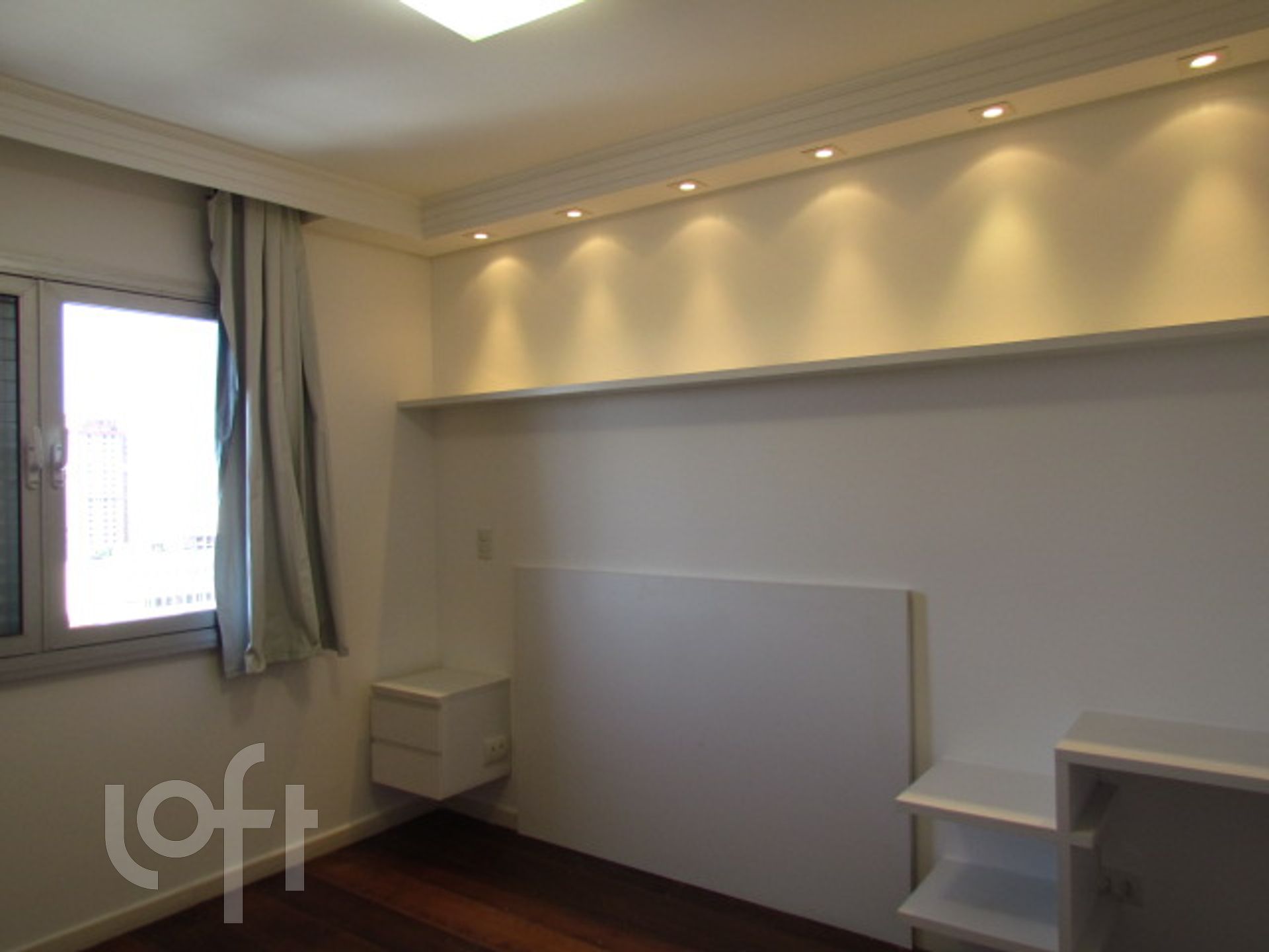 Apartamento à venda com 2 quartos, 80m² - Foto 4