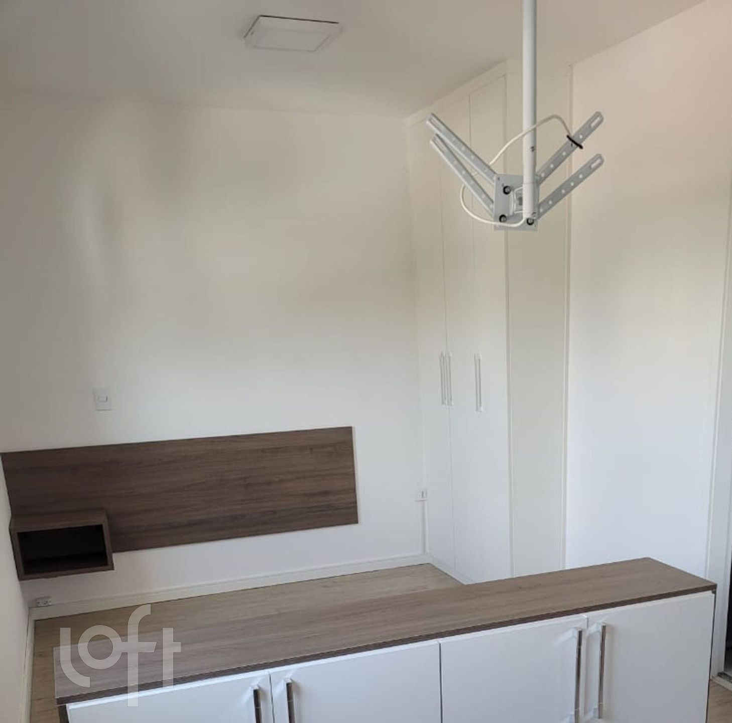 Apartamento à venda com 1 quarto, 24m² - Foto 2