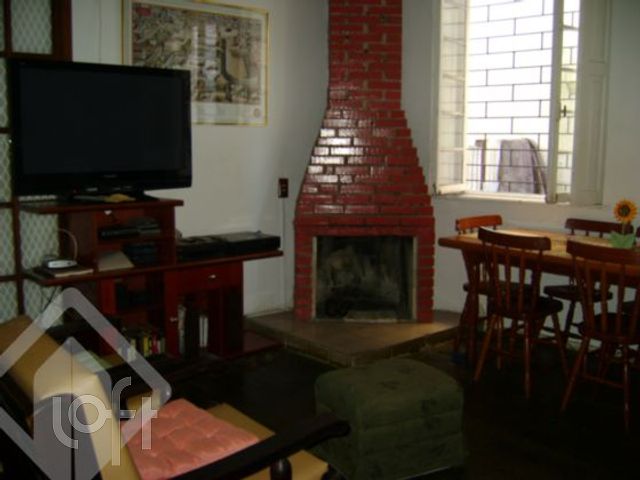 Casa com 188m², 4 dormitórios, Menino Deus em Porto Alegre