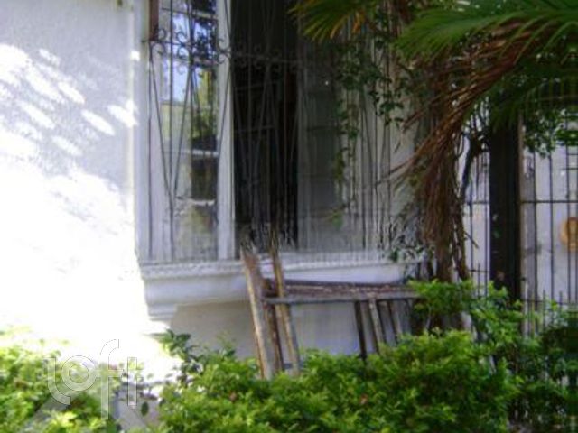 Casa com 188m², 4 dormitórios, Menino Deus em Porto Alegre