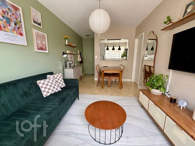 Apartamento com 78m², 2 dormitórios, 1 suíte, 1 vaga, Jardim Botânico em Porto Alegre