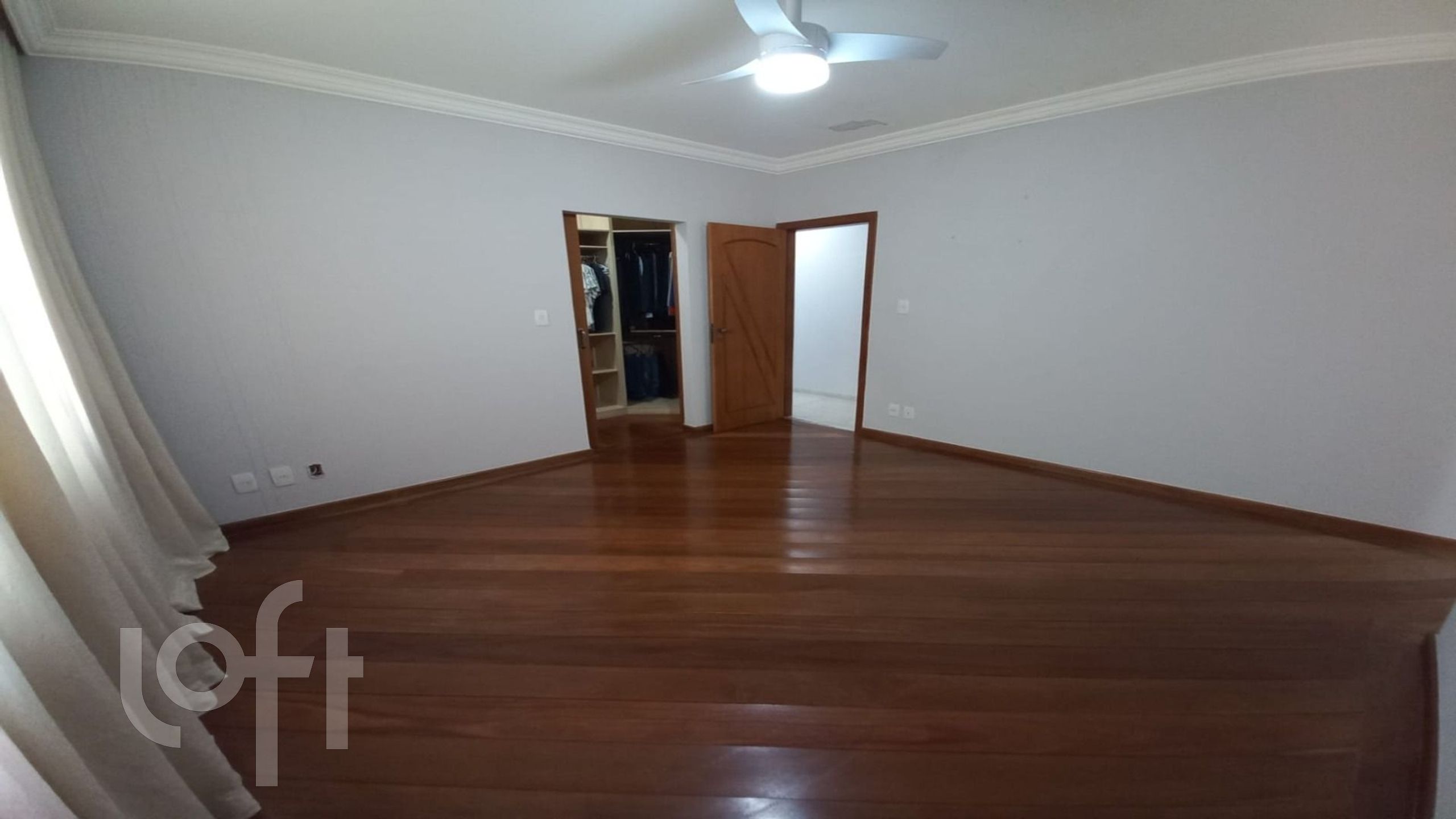 Casa à venda com 4 quartos, 250m² - Foto 10