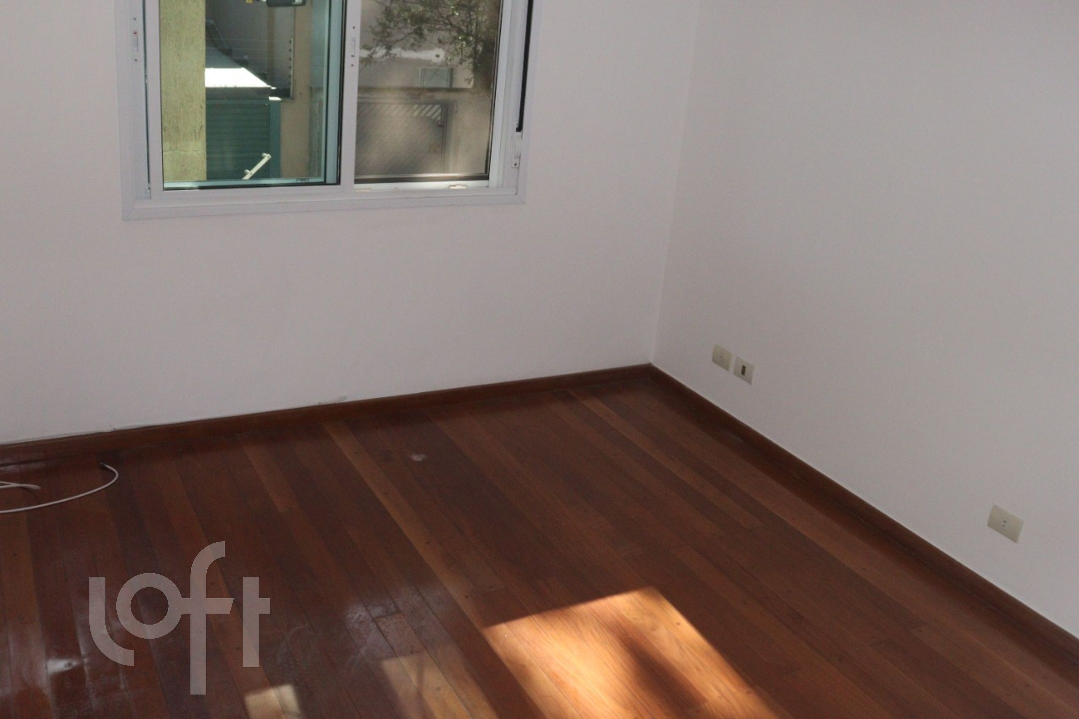 Casa à venda com 4 quartos, 258m² - Foto 16