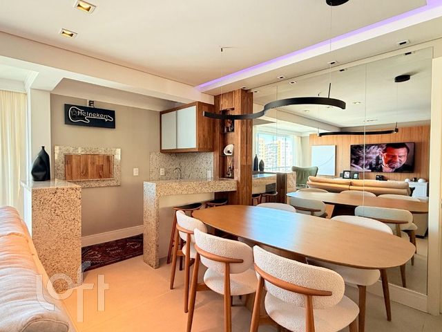 Apartamento com 102m², 3 dormitórios, 1 suíte, 2 vagas, Jardim Europa em Porto Alegre