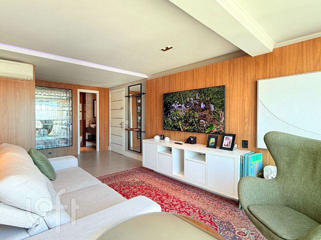 Apartamento com 102m², 3 dormitórios, 1 suíte, 2 vagas, Jardim Europa em Porto Alegre