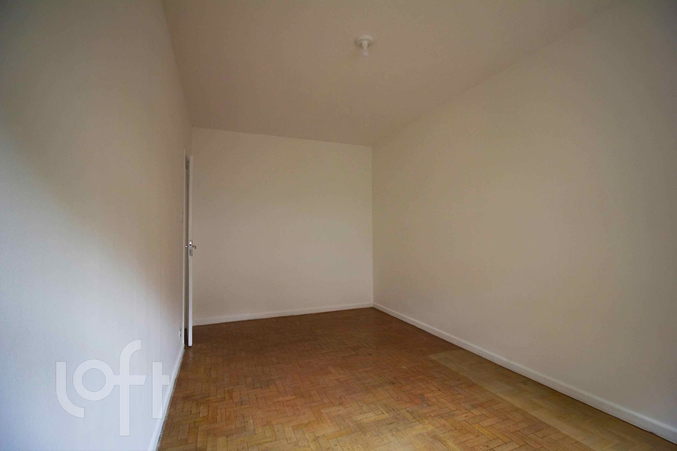 Apartamento à venda com 2 quartos, 80m² - Foto 13