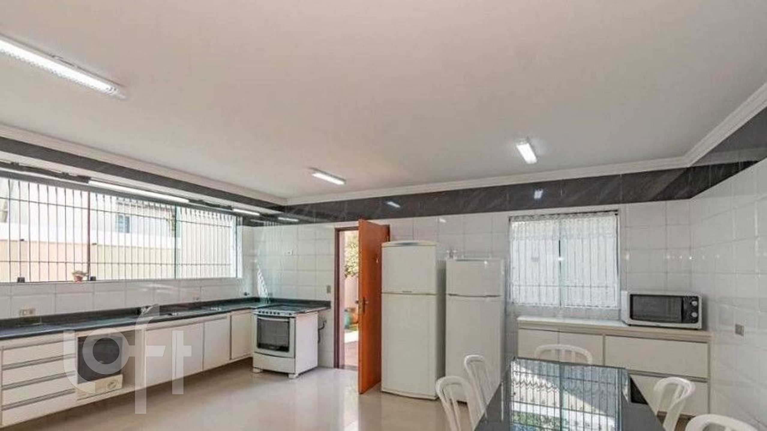 Casa à venda com 3 quartos, 360m² - Foto 39