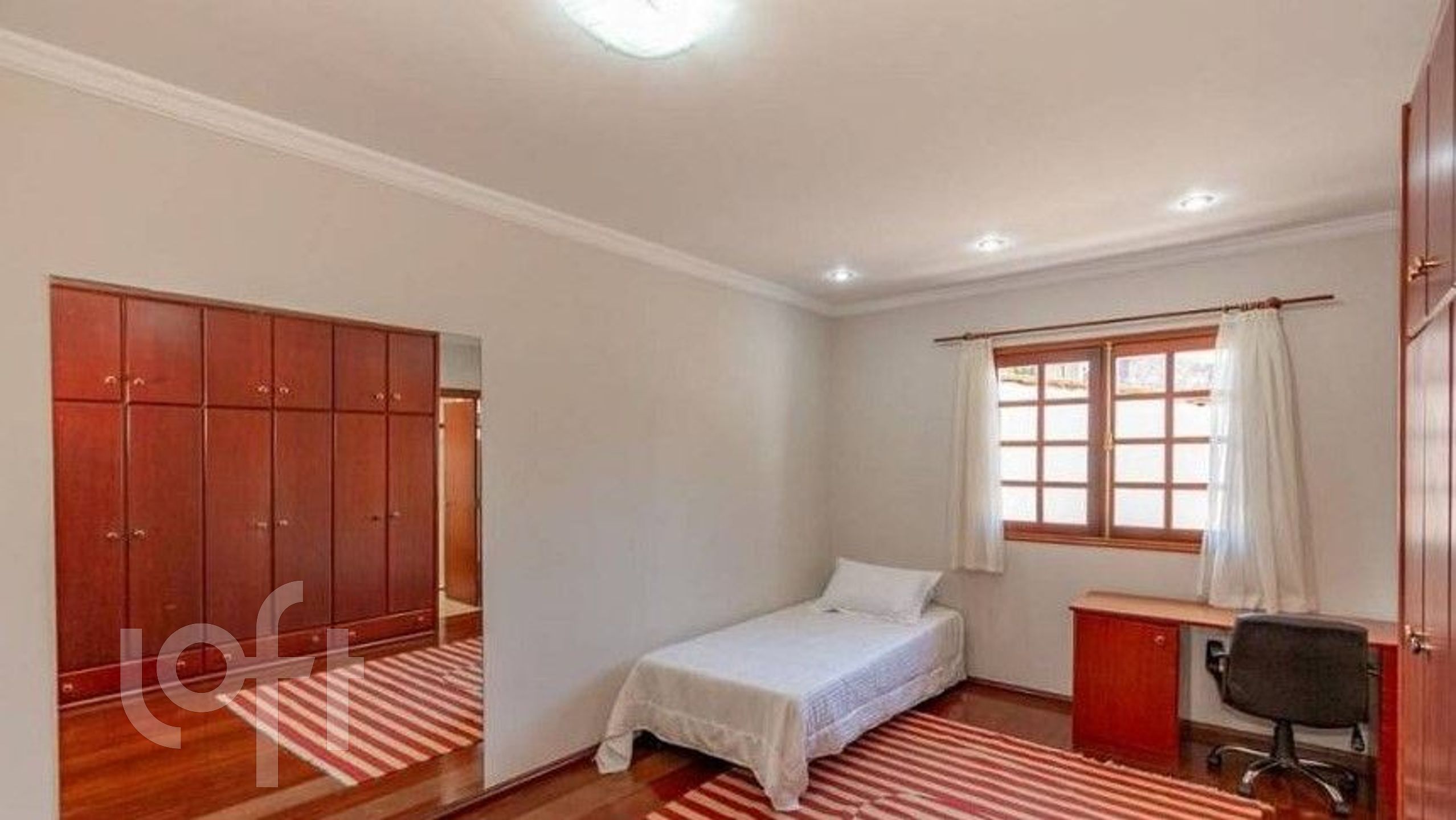 Casa à venda com 3 quartos, 360m² - Foto 13