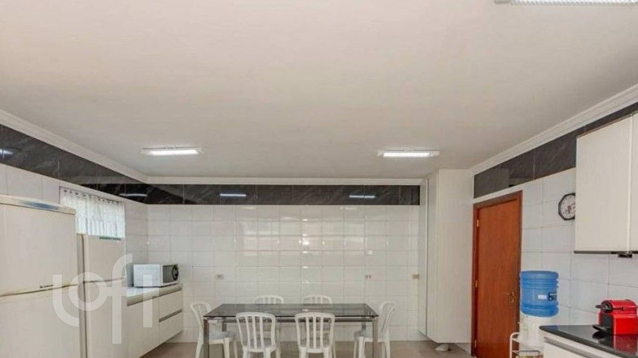 Casa à venda com 3 quartos, 360m² - Foto 35