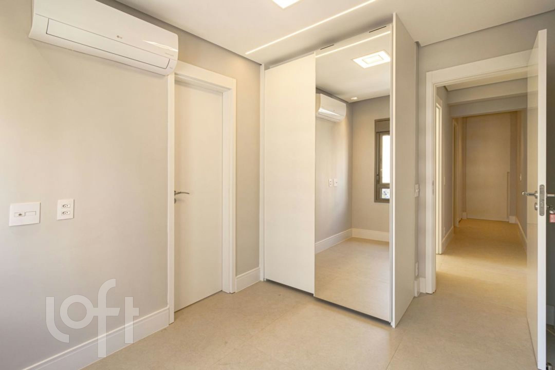 Apartamento à venda com 4 quartos, 158m² - Foto 18