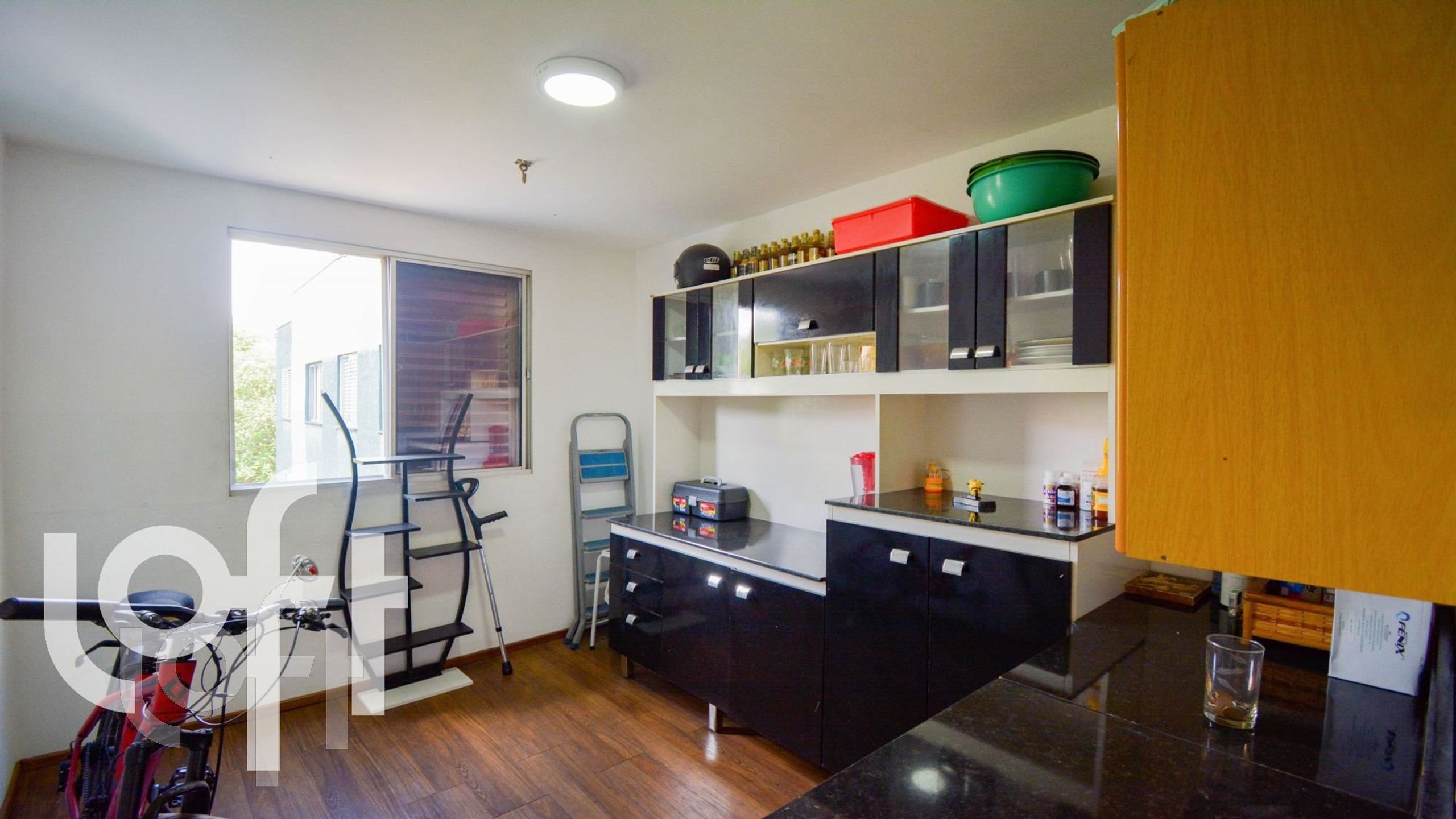 Apartamento à venda com 3 quartos, 51m² - Foto 2