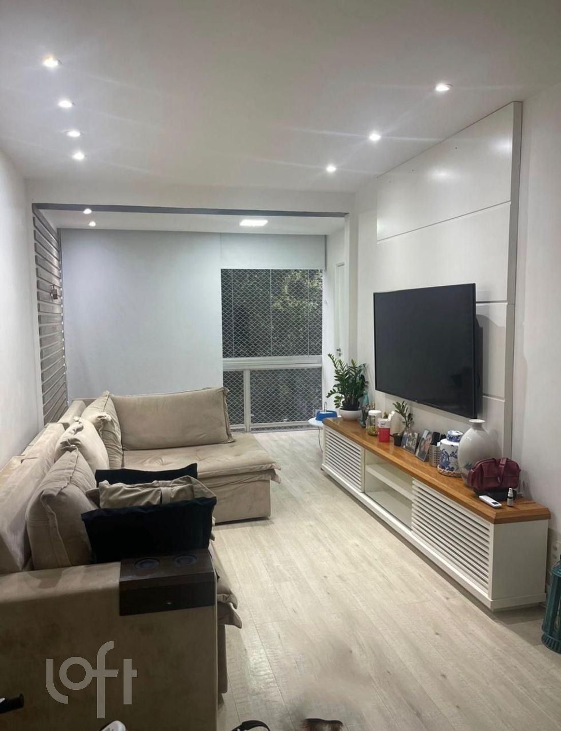 Apartamento à venda com 3 quartos, 95m² - Foto 1