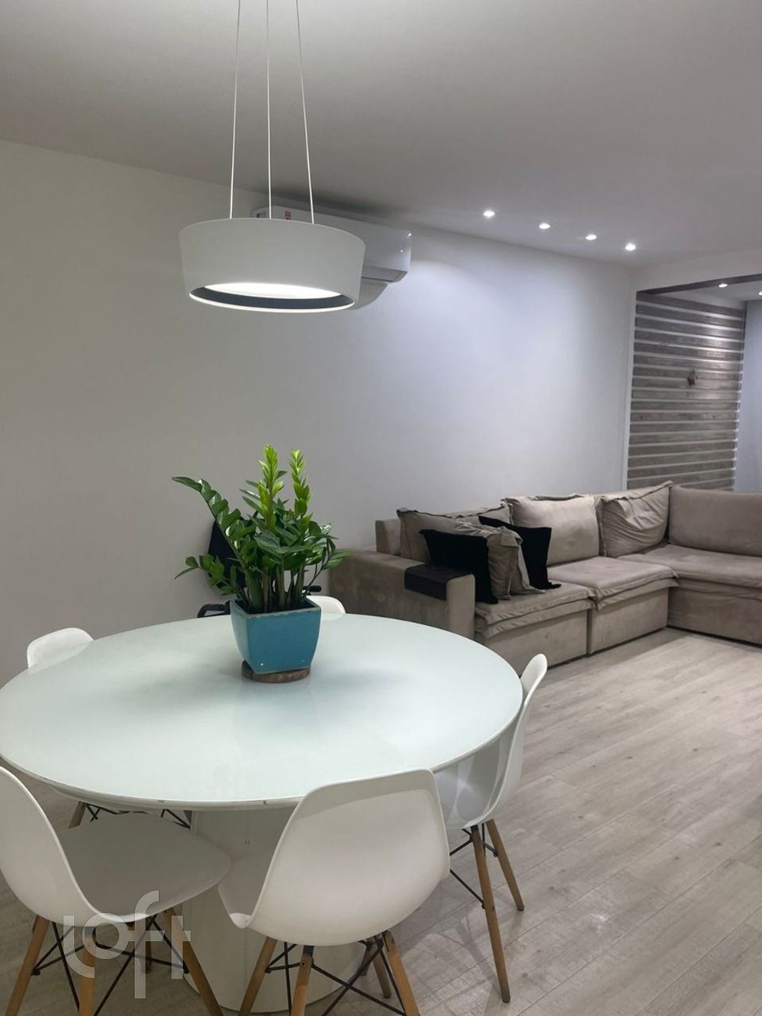 Apartamento à venda com 3 quartos, 95m² - Foto 3