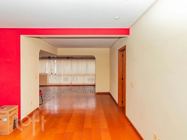 Apartamento com 103m², 2 dormitórios, 1 suíte, 1 vaga, Rio Branco em Porto Alegre
