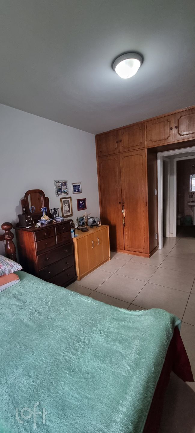 Apartamento à venda com 3 quartos, 145m² - Foto 17