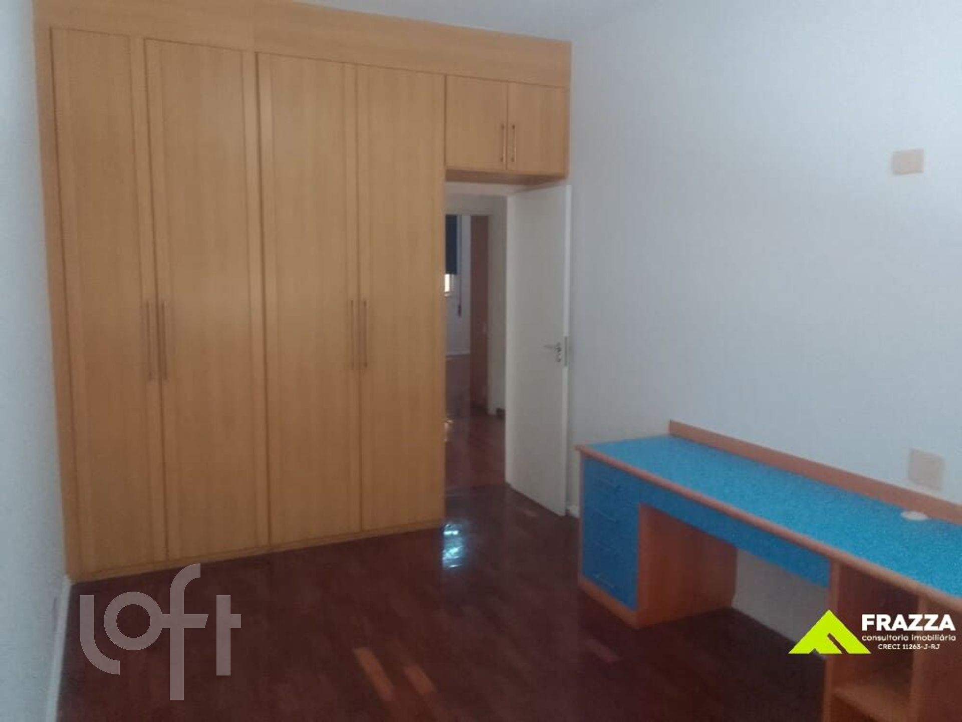 Apartamento à venda com 4 quartos, 140m² - Foto 9