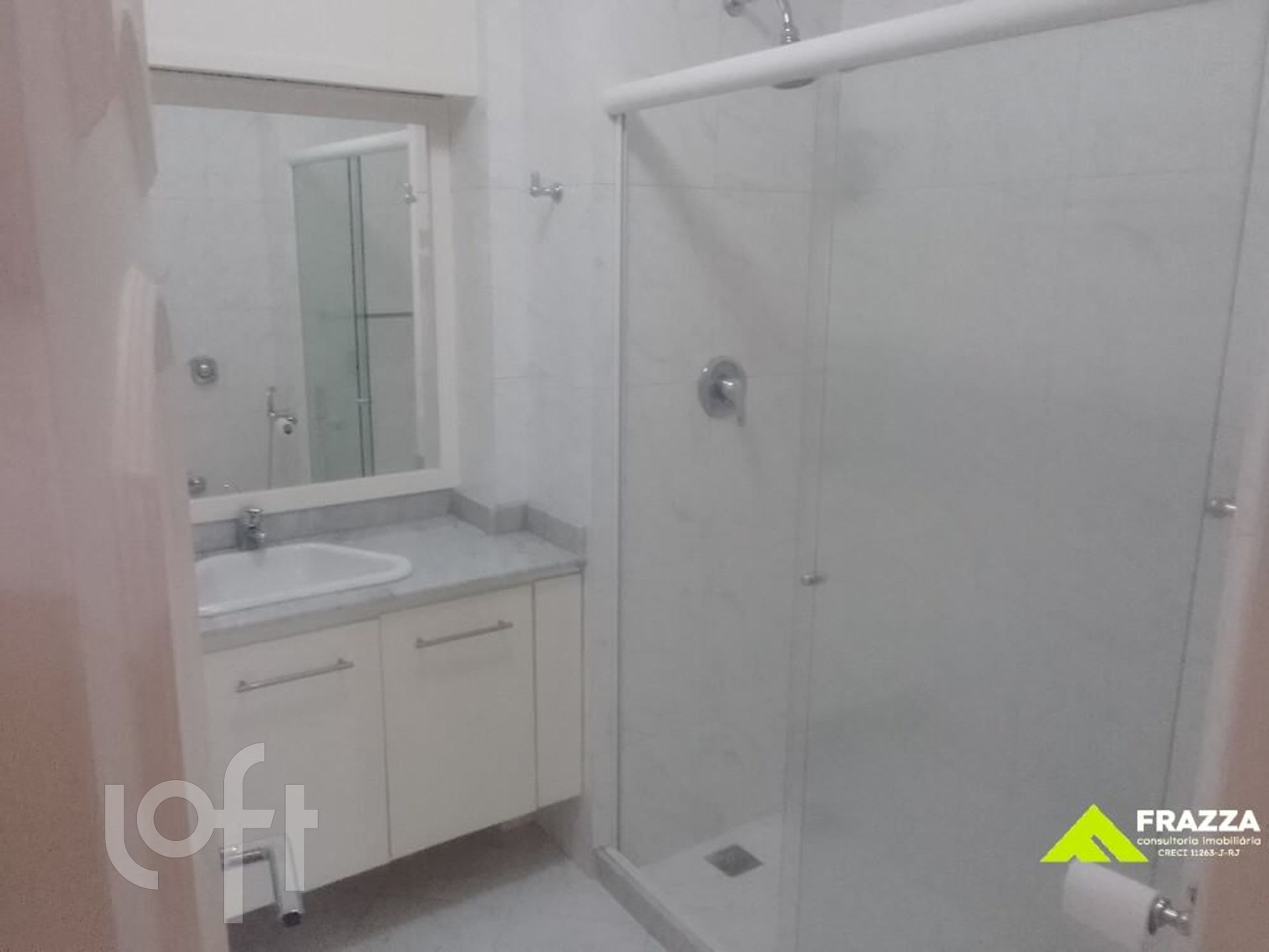 Apartamento à venda com 4 quartos, 140m² - Foto 13