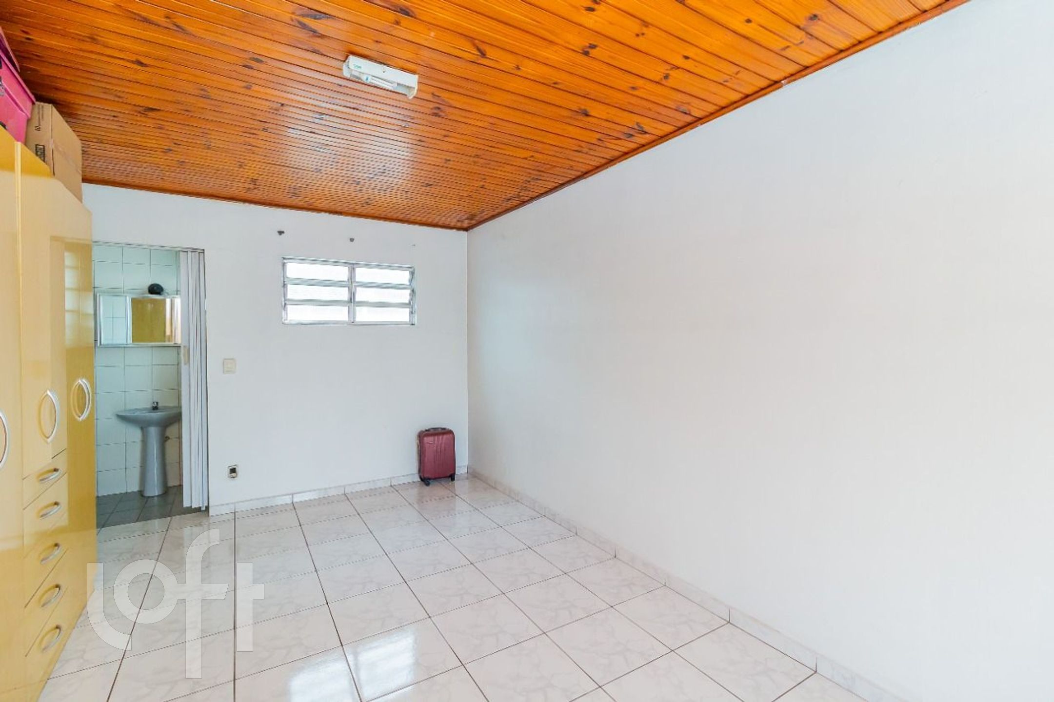 Imagem da propriedade PU7lrin3 32