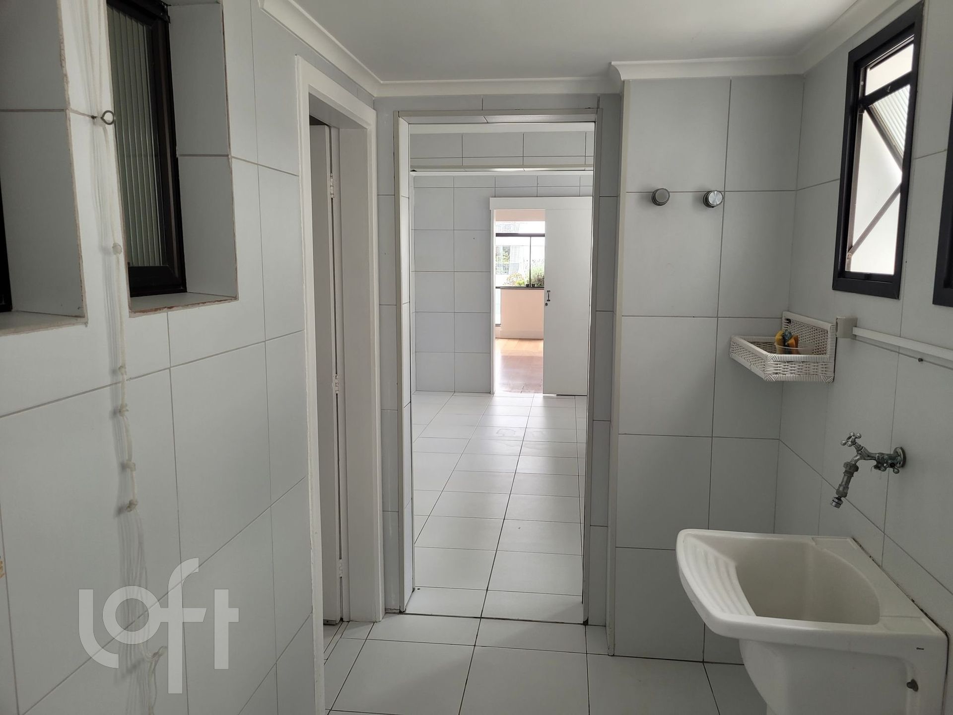 Apartamento à venda com 3 quartos, 199m² - Foto 8