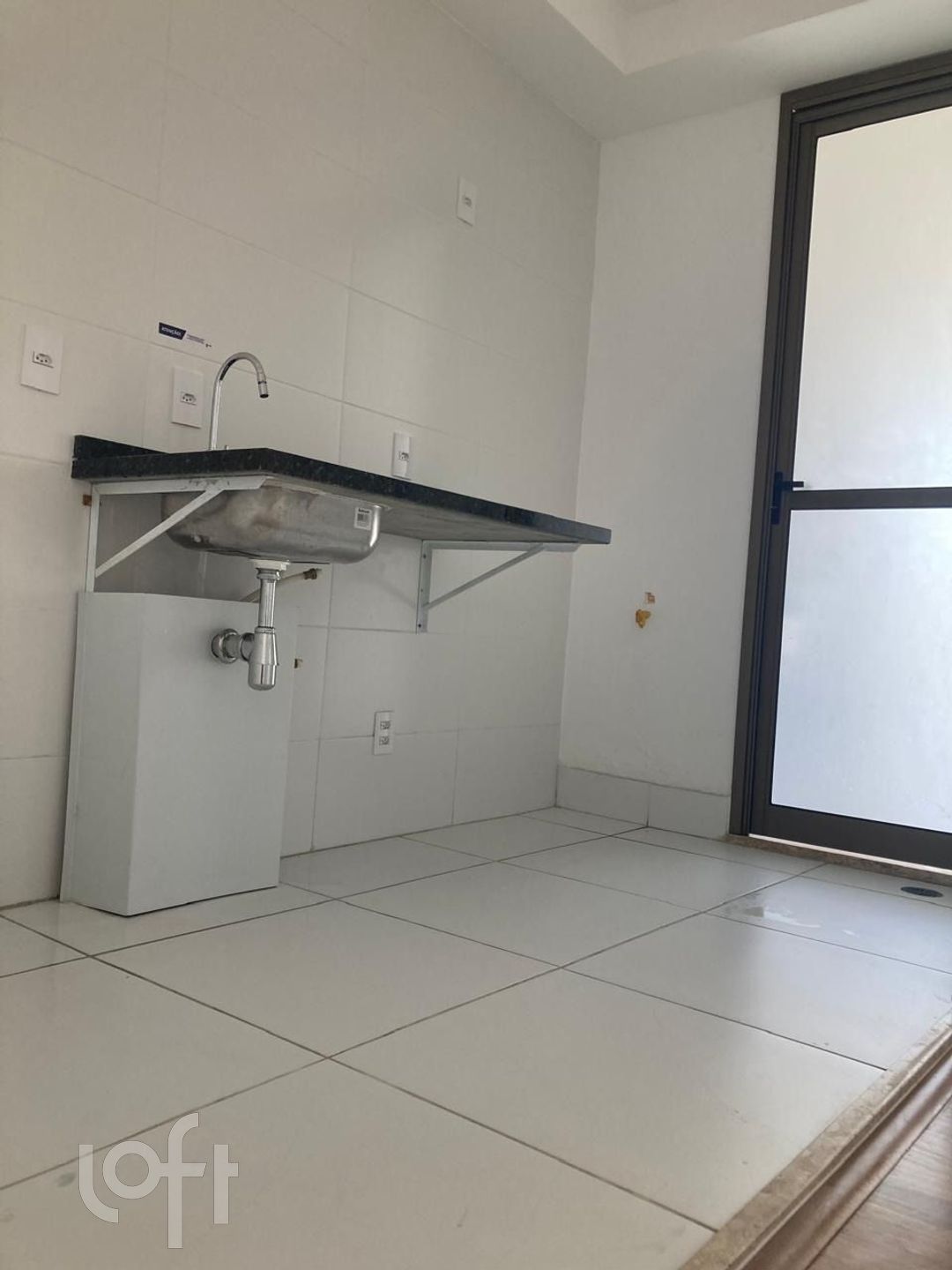 Apartamento à venda com 3 quartos, 141m² - Foto 9