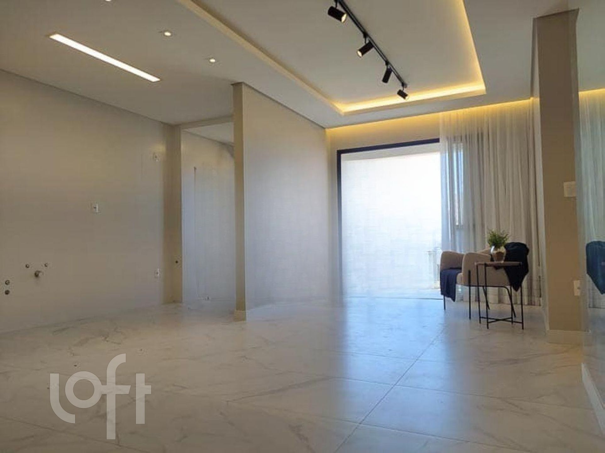 Apartamento à venda em Kobrasol com 103 m², 3 quartos, 2 suítes, 1 vaga