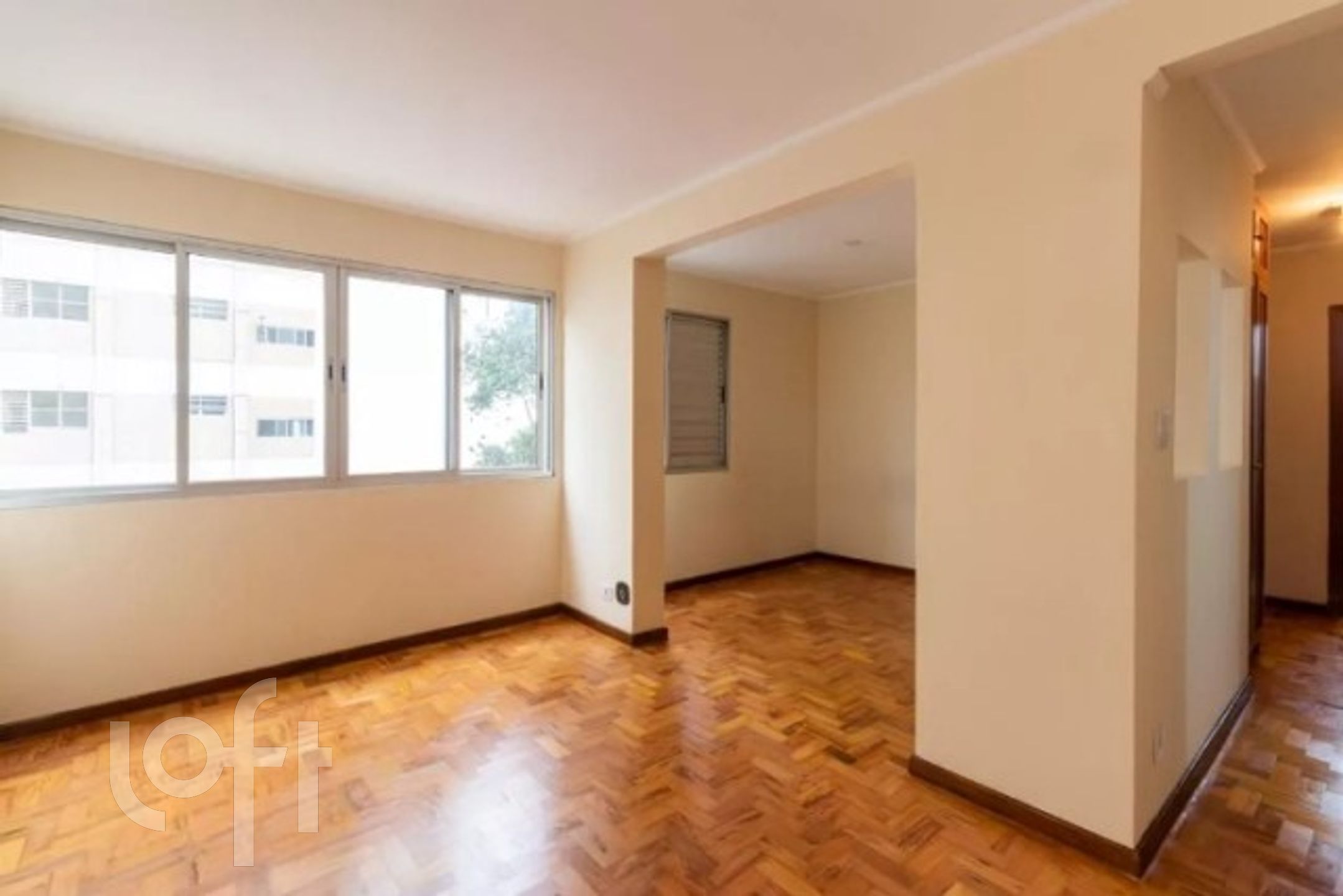 Apartamento à venda com 2 quartos, 70m² - Foto 1