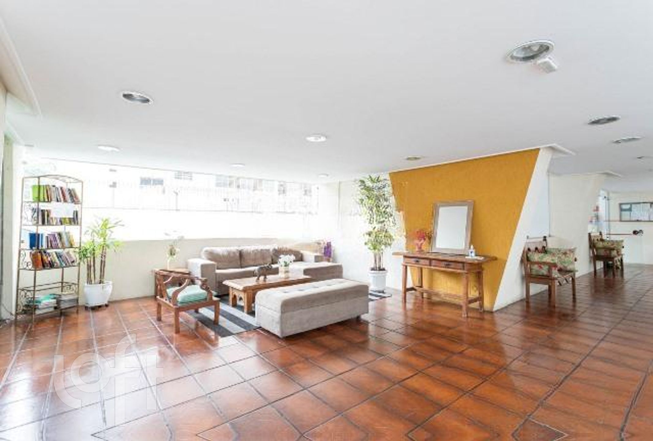 Apartamento à venda com 2 quartos, 70m² - Foto 11