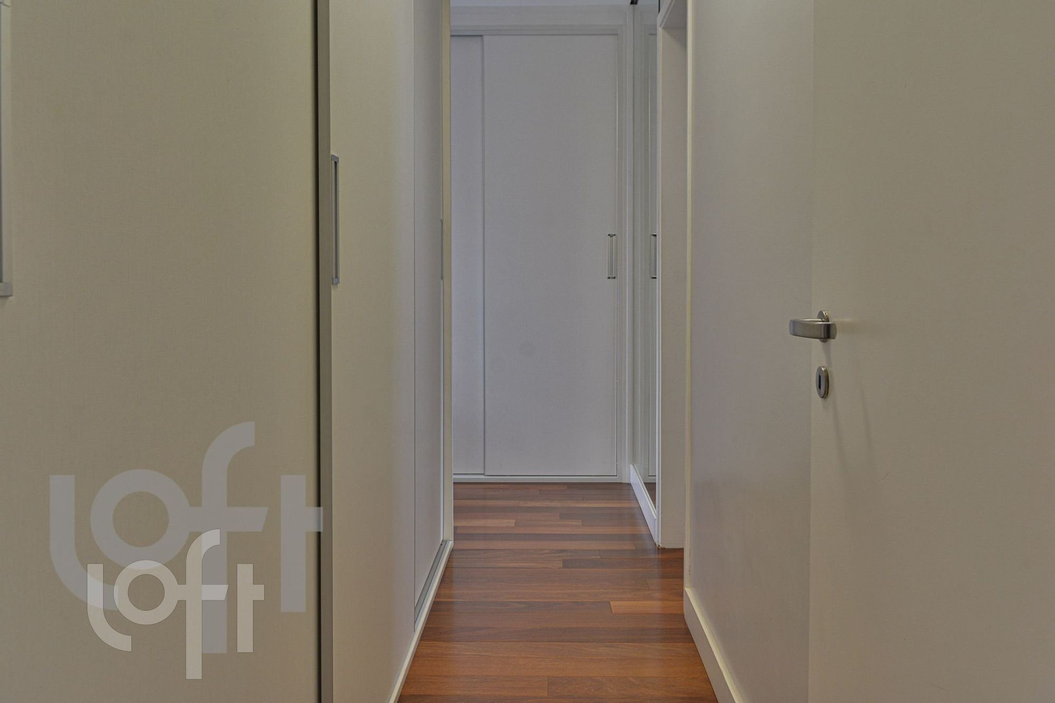 Apartamento à venda com 4 quartos, 141m² - Foto 18