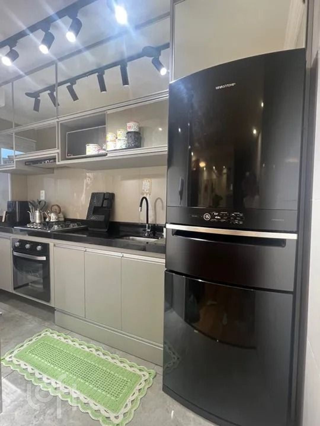 Apartamento à venda com 2 quartos, 41m² - Foto 2