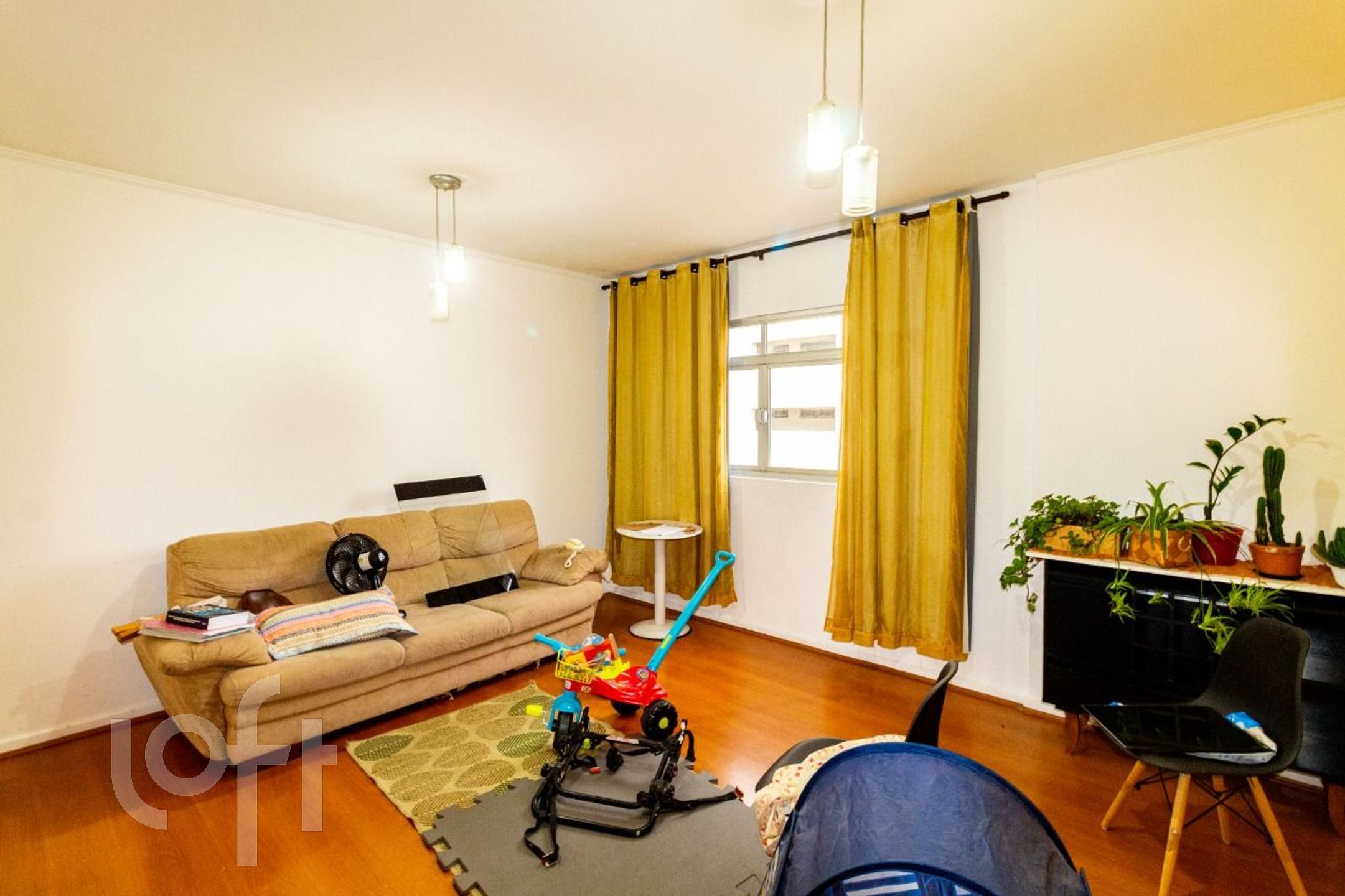 Apartamento à venda com 3 quartos, 160m² - Foto 1