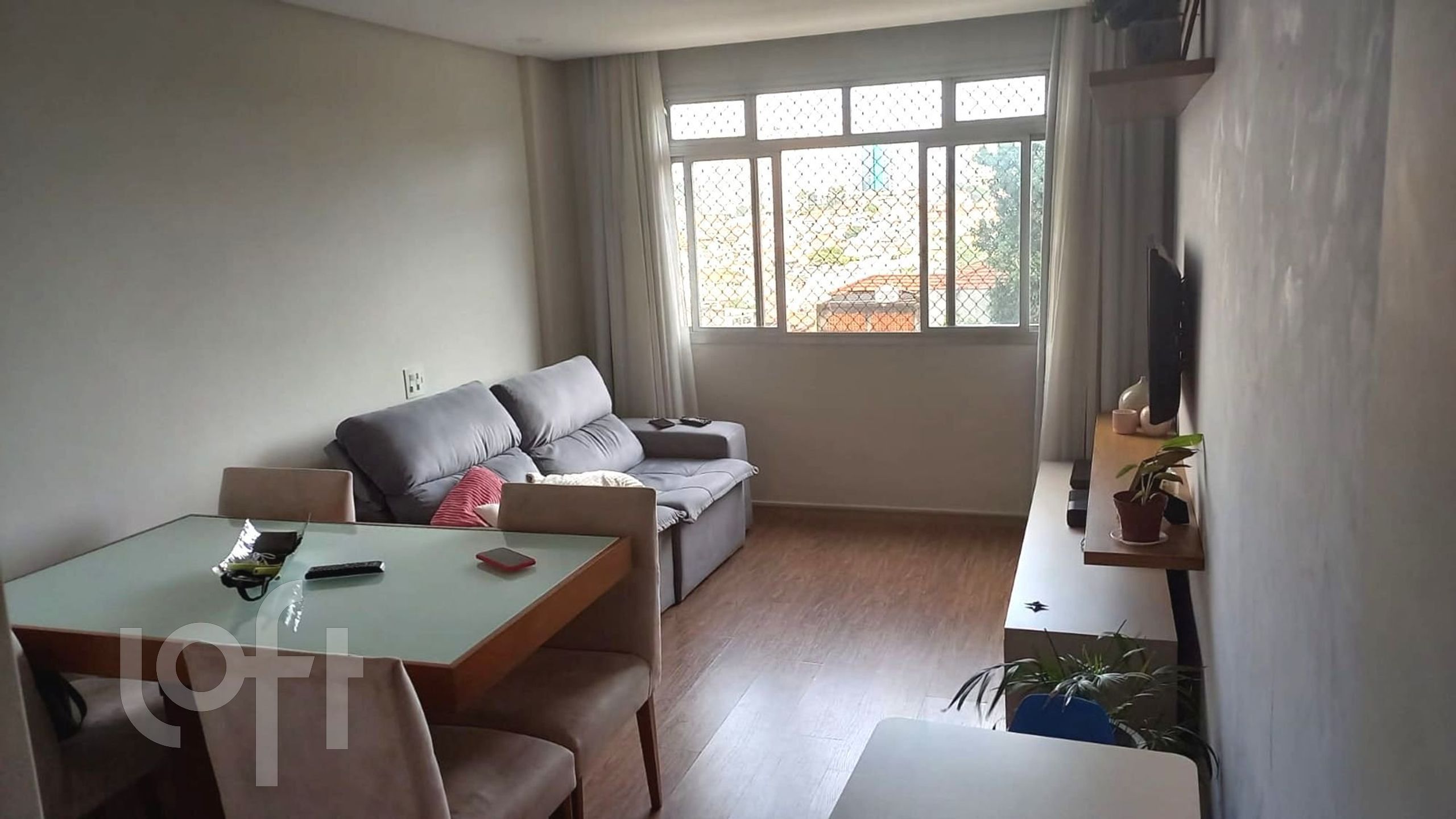 Apartamento à venda com 2 quartos, 72m² - Foto 1