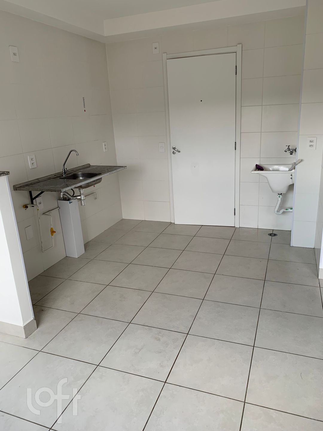 Apartamento à venda com 2 quartos, 32m² - Foto 3