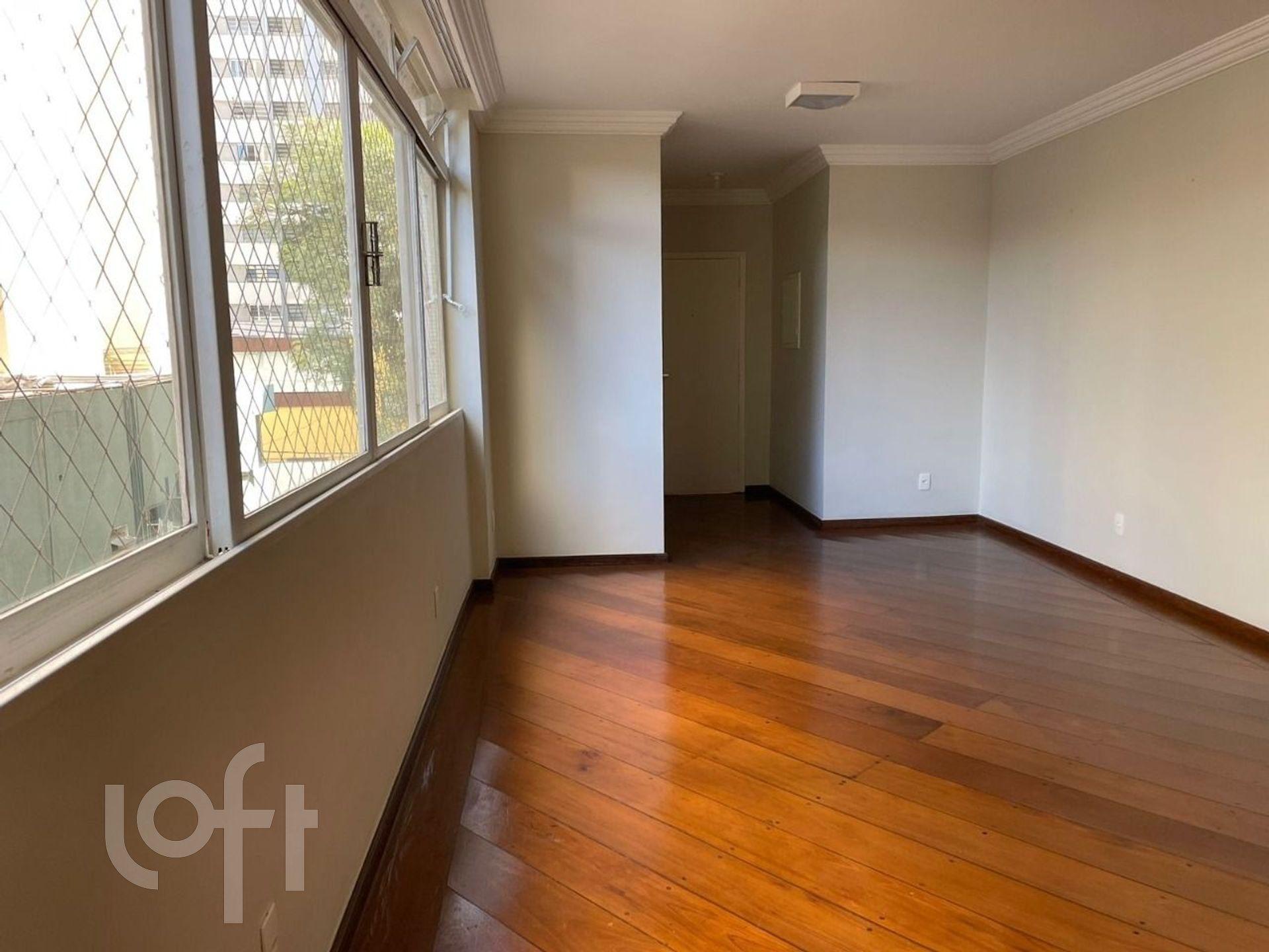 Apartamento à venda com 3 quartos, 160m² - Foto 3