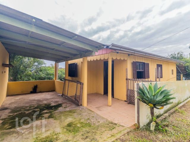 Casa com 1367m², 2 dormitórios no bairro Estância Velha em Canoas para Comprar