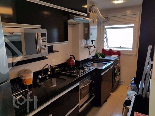 Apartamento com 75m², 3 dormitórios, 1 suíte, 2 vagas, Vila Ipiranga em Porto Alegre