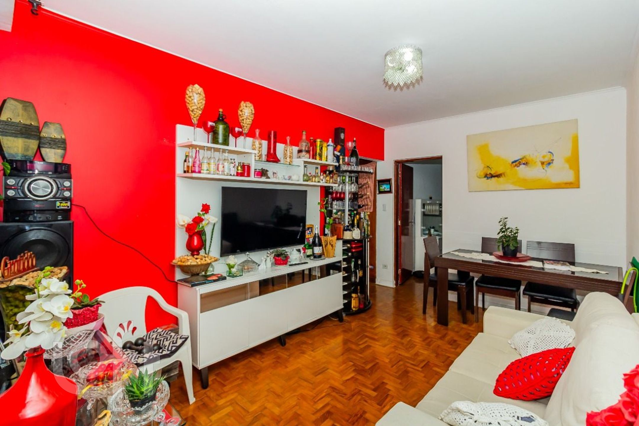 Apartamento à venda com 3 quartos, 100m² - Foto 2