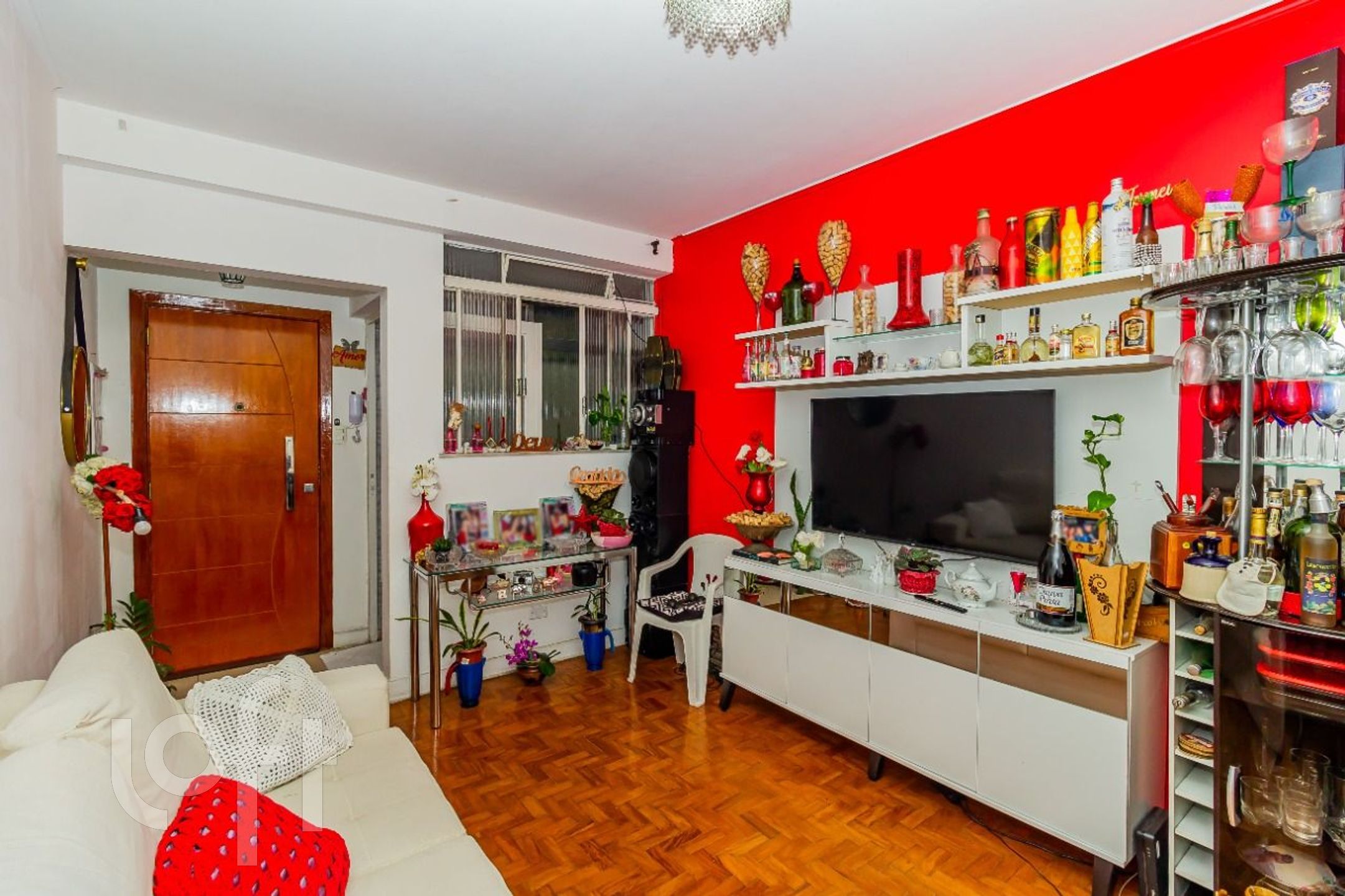 Apartamento à venda com 3 quartos, 100m² - Foto 1