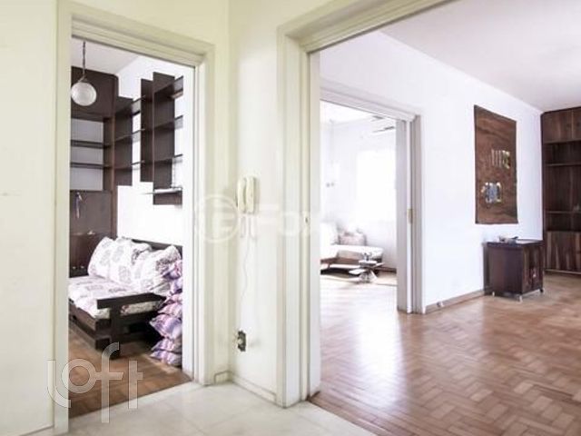 Casa com 205m², 3 dormitórios, 1 suíte, 2 vagas, Chácara das Pedras em Porto Alegre