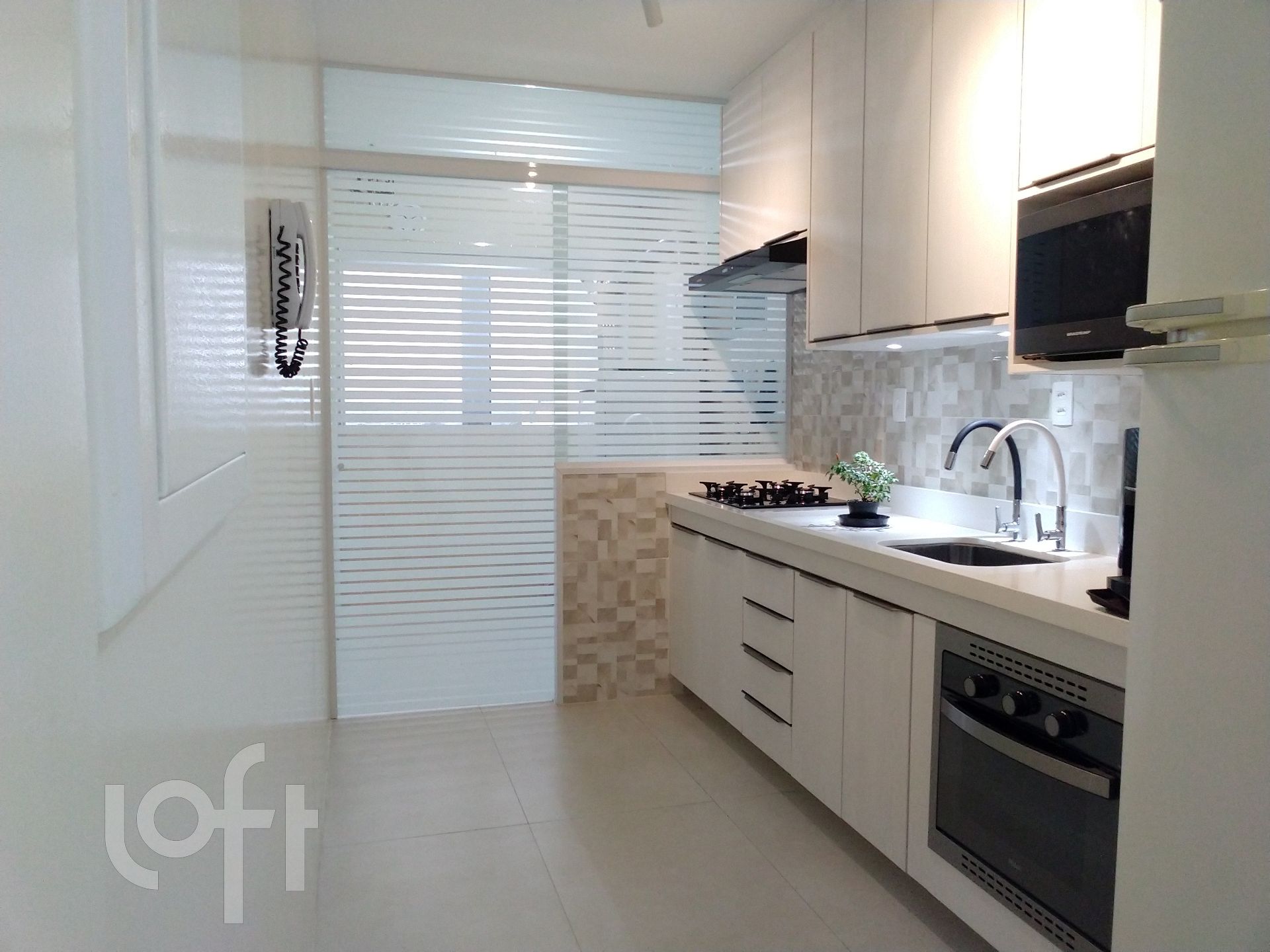 Apartamento à venda com 2 quartos, 157m² - Foto 16