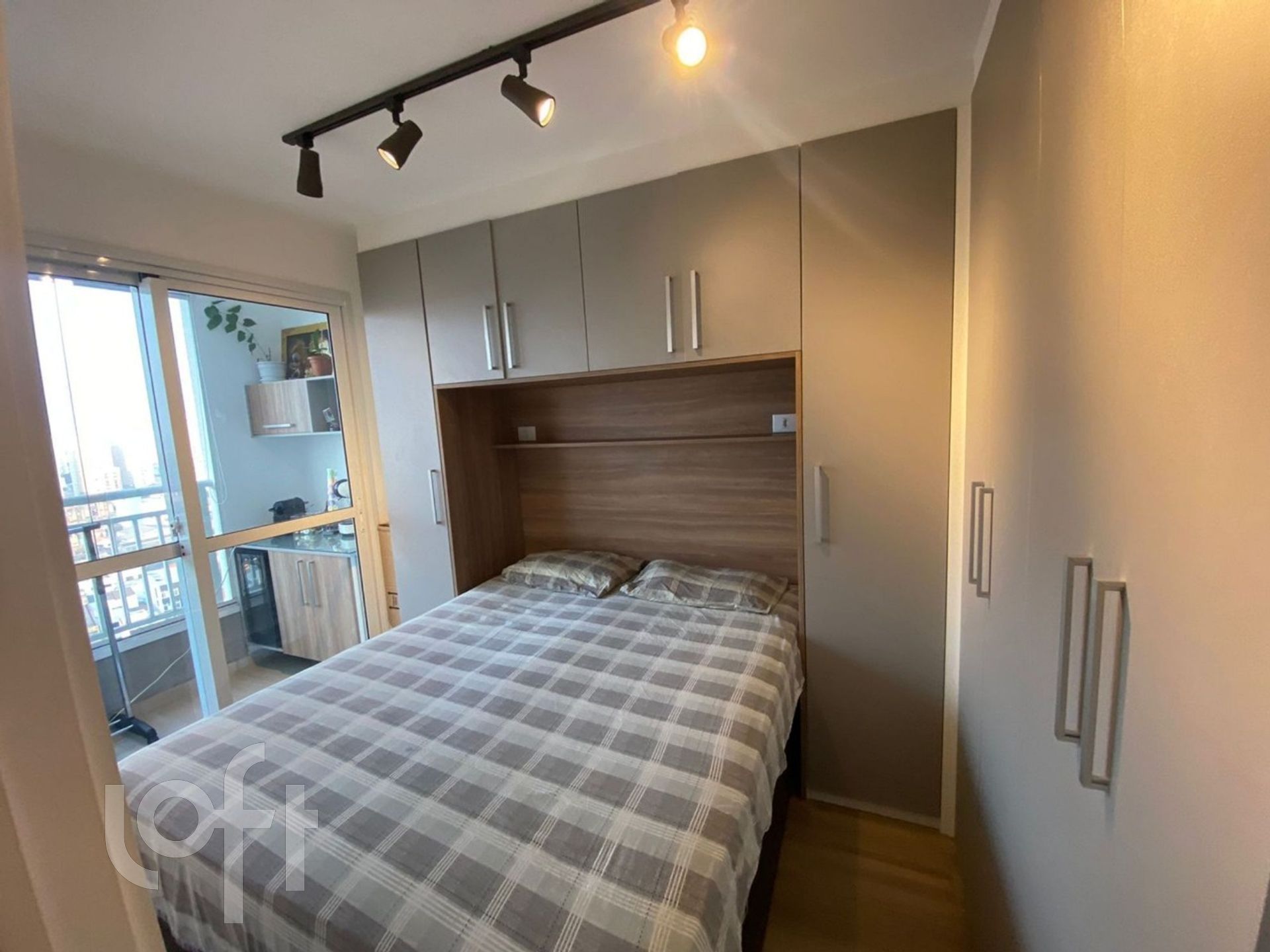 Apartamento à venda com 1 quarto, 50m² - Foto 7